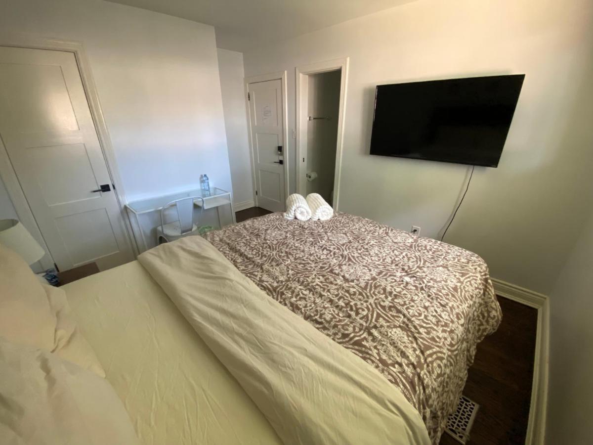 Yonge And Finch Subway !P Cozy & Quiet Private Bdr With Private Bathroom 토론토 외부 사진