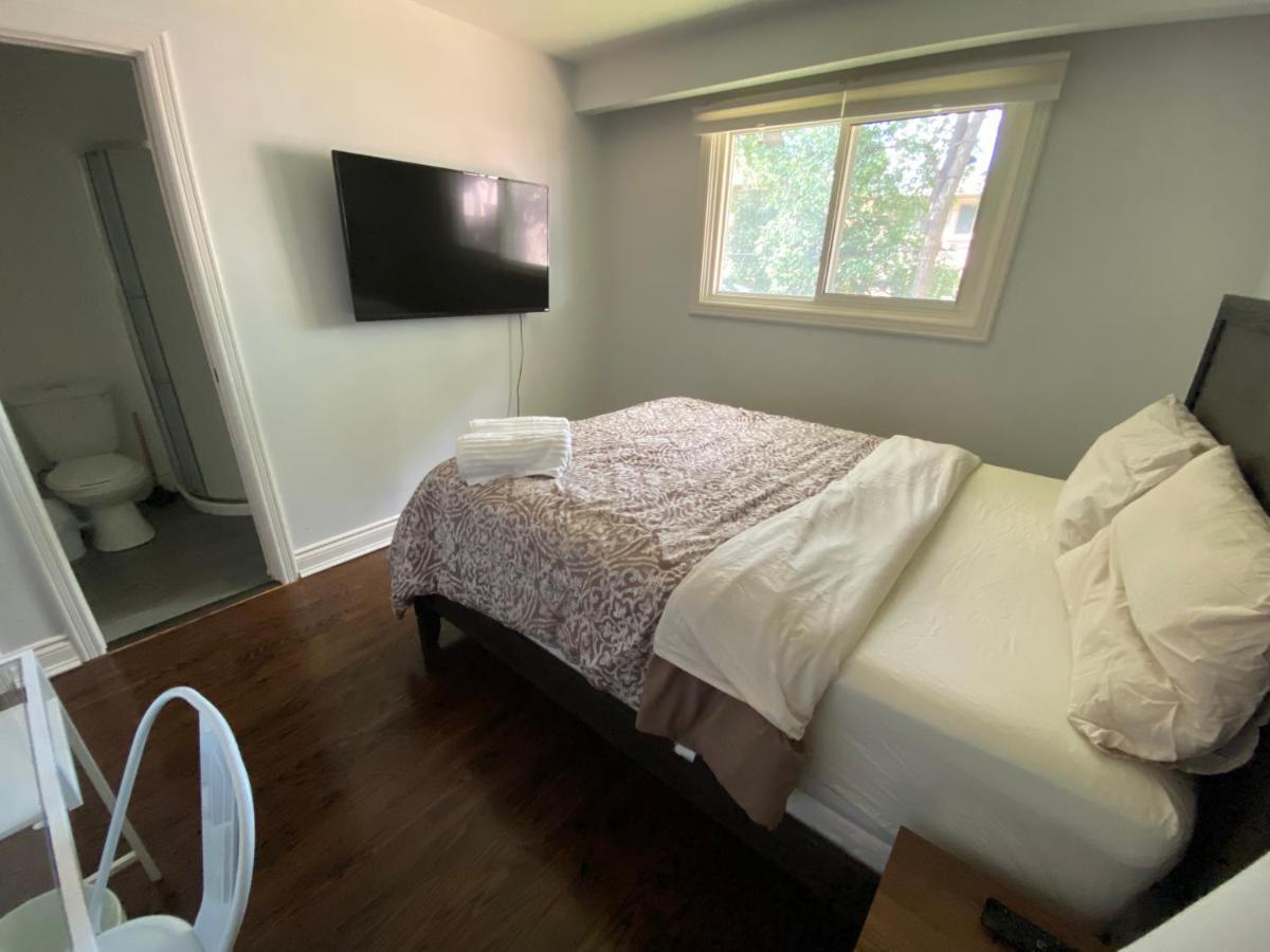 Yonge And Finch Subway !P Cozy & Quiet Private Bdr With Private Bathroom 토론토 외부 사진